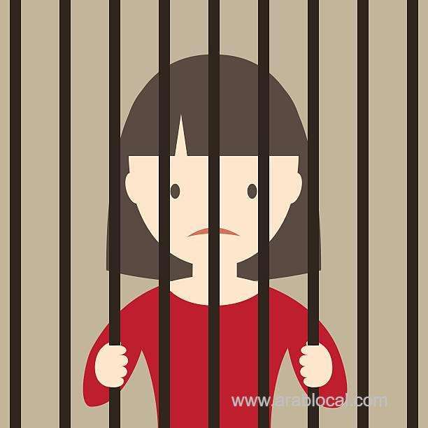 cops-arrested-woman-for-posting-pictures-of-alcohol,-porn_kuwait