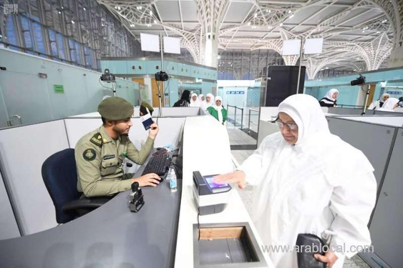 gaca-serve-pilgrims-leaving-madinah-after-performing-hajj_kuwait