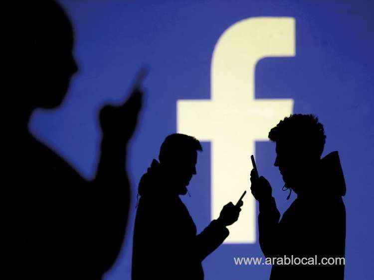 over-18m-saudis-use-social-media-saudi