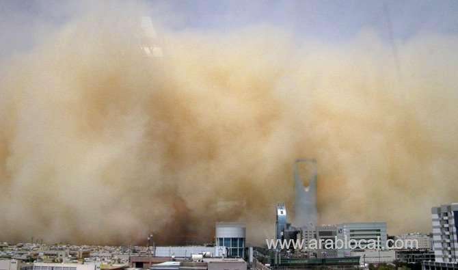 sandstorms-cause-major-health-problems,-expert-warns-saudi