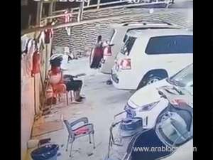 man-escapes-death-by-seconds-as-car-hits-wall_UAE