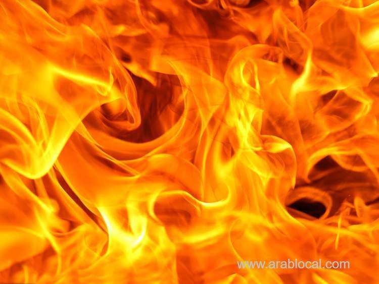 saudi-hero-risks-life-to-put-out-school-fire-saudi