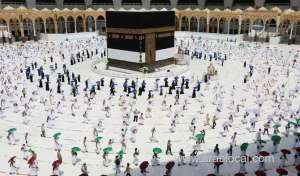 female-workforce-boosted-in-grand-mosque_UAE