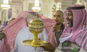spiritual-aroma-at-the-grand-mosque-in-makkah_UAE
