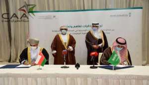 saudi-omani-teams-sign-mous-to-cooperate-in-land-and-air-transport_UAE