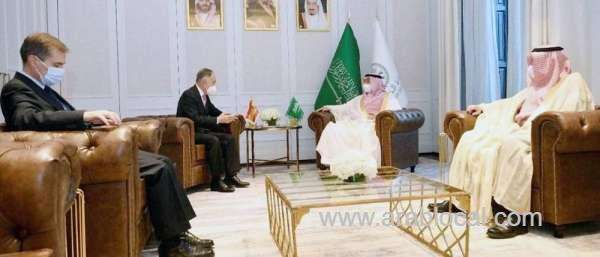 dr-albiyari-meets-spanish-secretary-general-of-defense-policy-in-madrid-saudi
