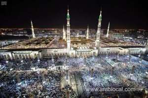 the-prophet’s-mosque-prepares-to-receive-masses-of-worshippers-in-madinah_UAE