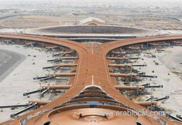 during-landing-at-the-jeddah-airport-a-plane-skidded-off-the-runway-without-injuring-anyone-saudi