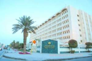 for-an-expat-worker-who-was-terminated-illegally-and-absconded-sr180000-was-awarded-as-compensation_UAE
