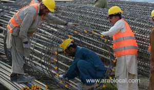 condition-for-job-transfer-in-saudi-arabia-worker-profession-must-be-relevant-to-company-activity_UAE