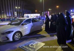 saudi-arabia’s-women-prepare-to-take-the-driver’s-seat-and-make-history_UAE