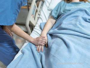 saudi-arabias-health-sector-government-professionals-now-permitted-to-work-in-private-sector_UAE