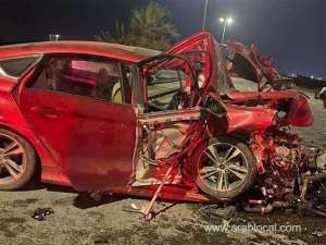 tragic-road-accident-in-jizan-two-dead-eight-injured_UAE