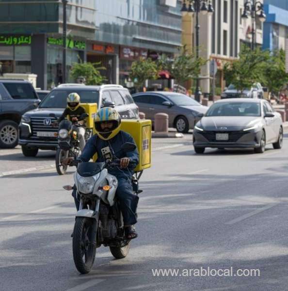 saudi-arabia-halts-new-licenses-for-delivery-bikes-amid-regulatory-changes-saudi