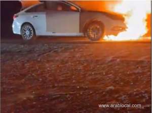 saudi-driver-escapes-car-fire-on-riyadhdammam-road-viral-video-highlights-road-safety_UAE
