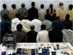 watch-riyadh-police-arrest-21-for-impersonating-officers-robbing-homes-and-pedestrians_saudi
