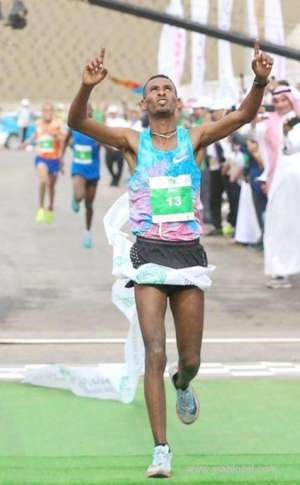 many-people-take-part-in-first-riyadh-international-half-marathon_saudi