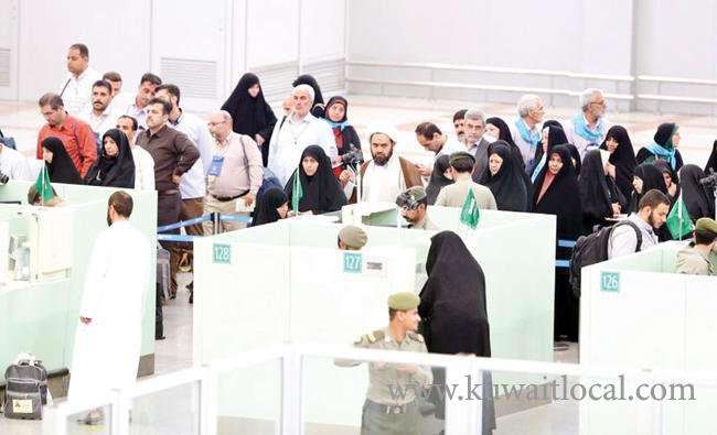 saudi-women-are-eager-to-work-in-the-country’s-passport-offices-saudi