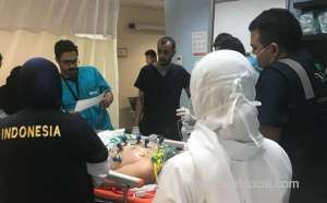 medical-teams-at-jeddah-airport-save-two-pilgrims-lives_UAE