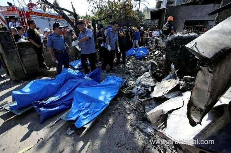 ten-people-died-when-a-small-plane-crashed-into-a-house-north-of-the-philippine-saudi
