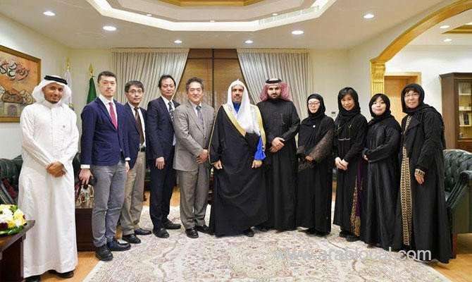 muslim-world-league-chief-receives-japanese-scholars-in-riyadh-saudi