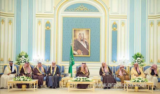 saudi-arabia’s-king-salman-receives-religious-leaders,-princes,-citizens-saudi