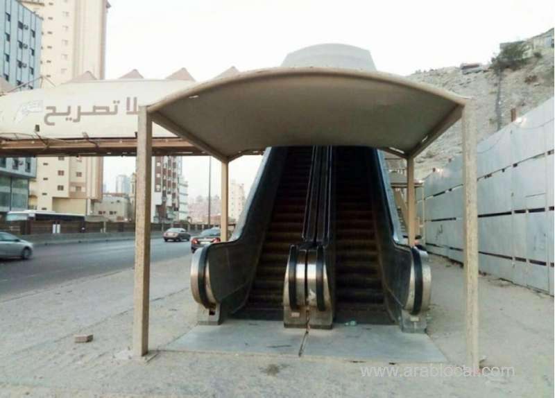 four-years-ago-electric-stairs-established-by-the-municipality-saudi