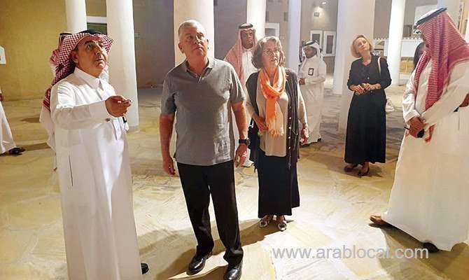 us-envoy-visits-riyadh’s-masmak-museum-saudi