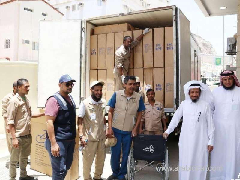300-wheelchairs-were-provided-by-zamzam-association-saudi
