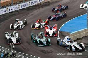saudi-arabia-and-formula-one-discussing-possibility-holding-race-in-country_UAE