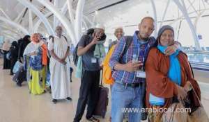 163-american-pilgrims-fly-out-of-jeddah_UAE