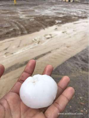 hails-stones-lash-hafr-al-baten_UAE