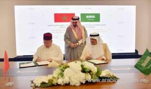 saudi-hajj-minister-signs-agreements-for-2020-hajj-season_UAE