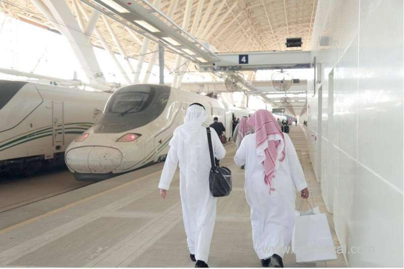 haramain-high-speed-train-resumed-its-service-saudi