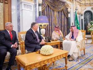 saudi-king-salman-meets-us-secretary-of-state-mike-pompeo_UAE