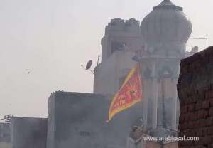 mosque-in-delhi-set-on-fire-bhagwa-flag-hoisted-on-minaret_saudi