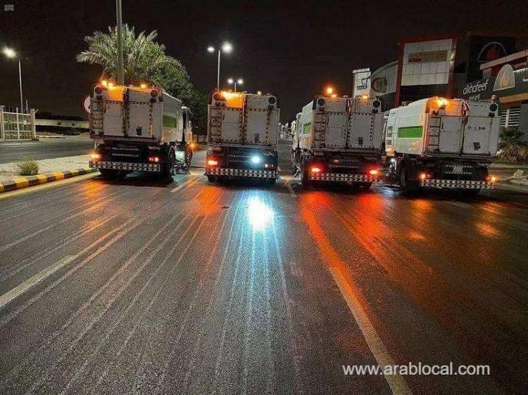riyadh-mayoralty-has-started-sanitizing-streets-during-partial-curfew-saudi