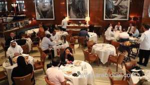dubai-eases-movement-restrictions-allows-malls-and-offices-to-partially-reopen_UAE