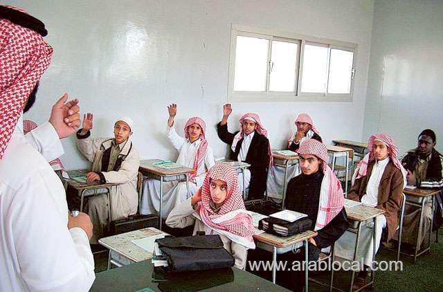525000-teachers-are-back-to-schools-across-saudi-arabia-saudi