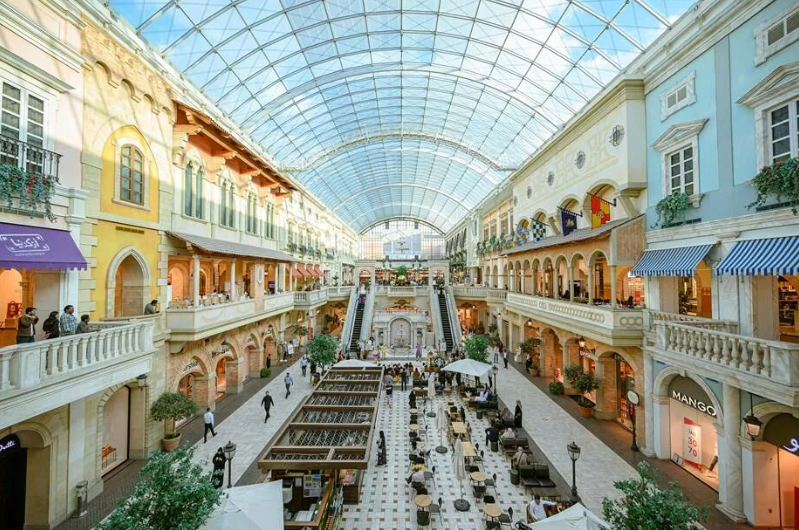 Dubai shopping guide with a rental car